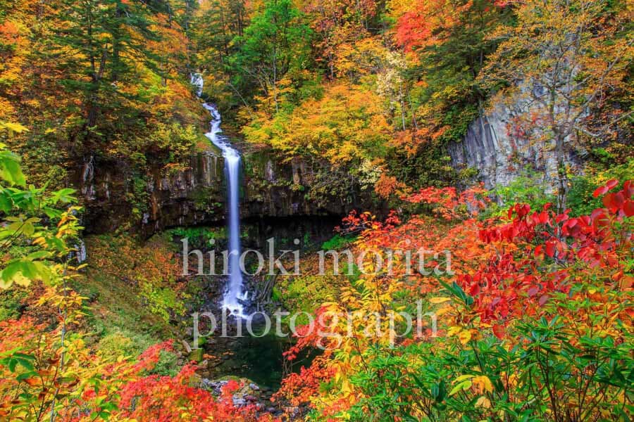 秋田県　曽利の滝