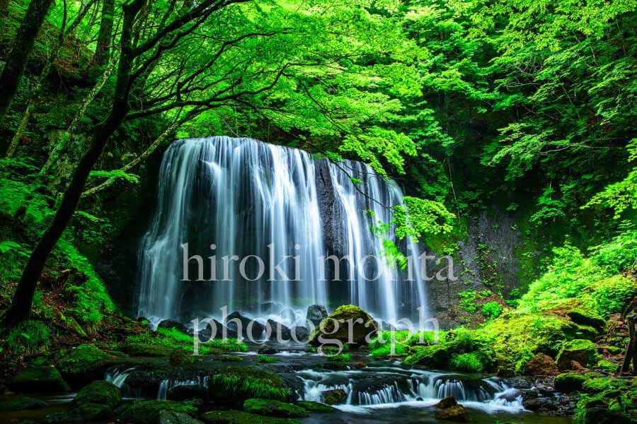 福島県　達沢不動滝